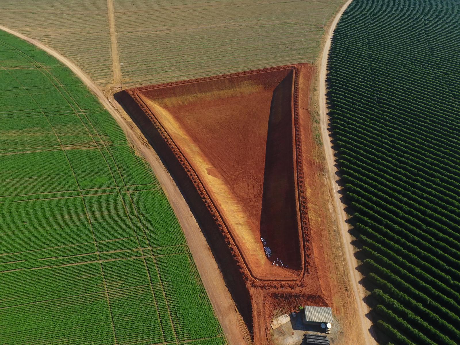 Trabalho de Terraplanagem